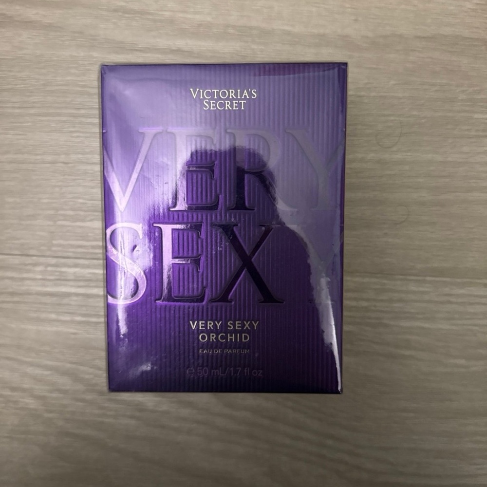 Victoria's Secret Very Sexy Orchid in Purple Box